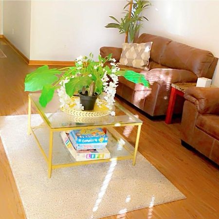 B1 Guest House Hope Mills Екстер'єр фото