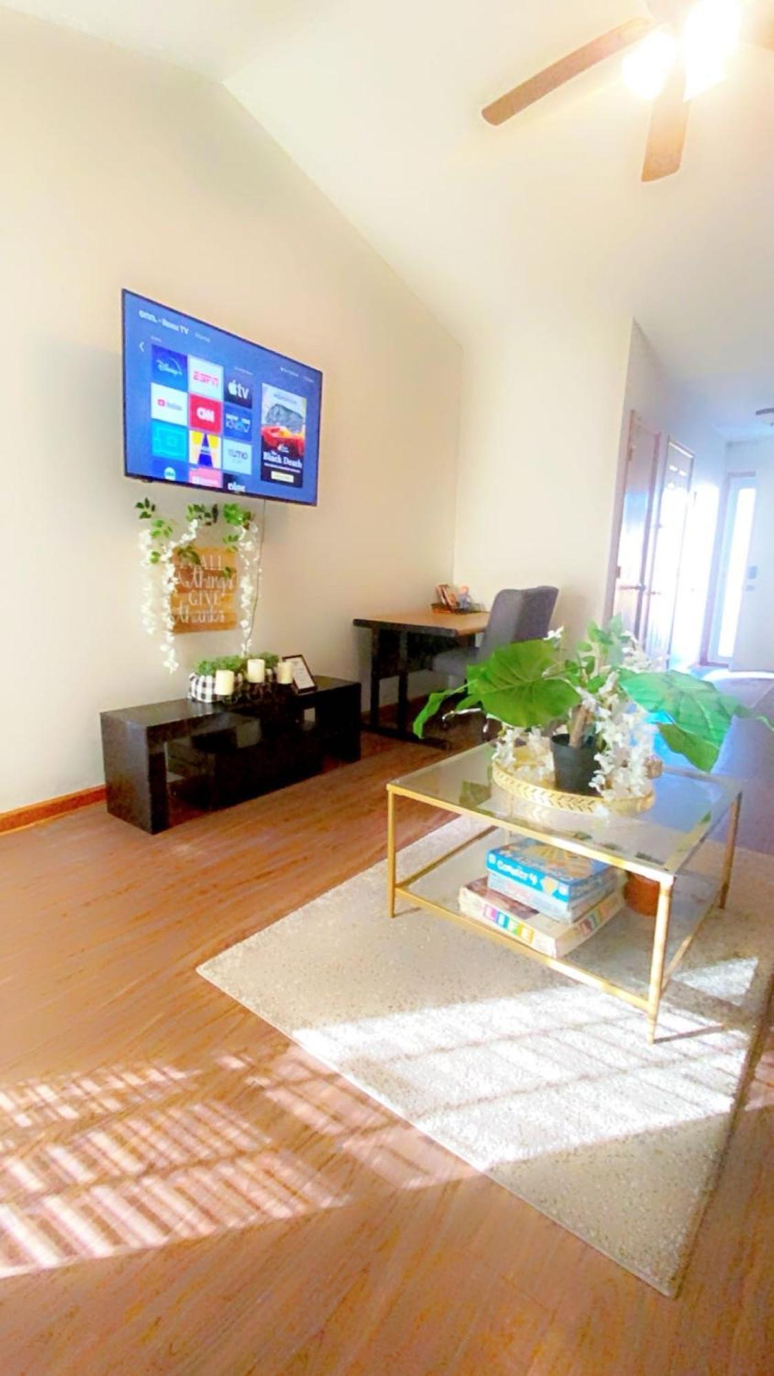 B1 Guest House Hope Mills Екстер'єр фото